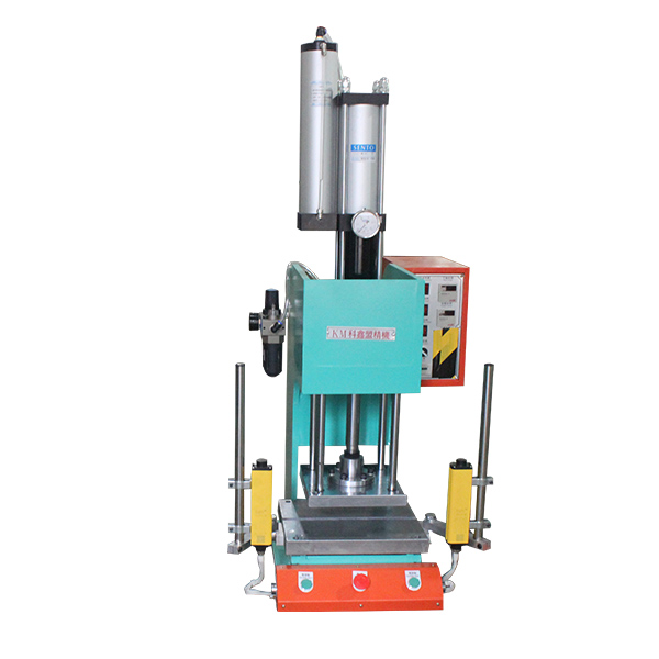 C�������_��